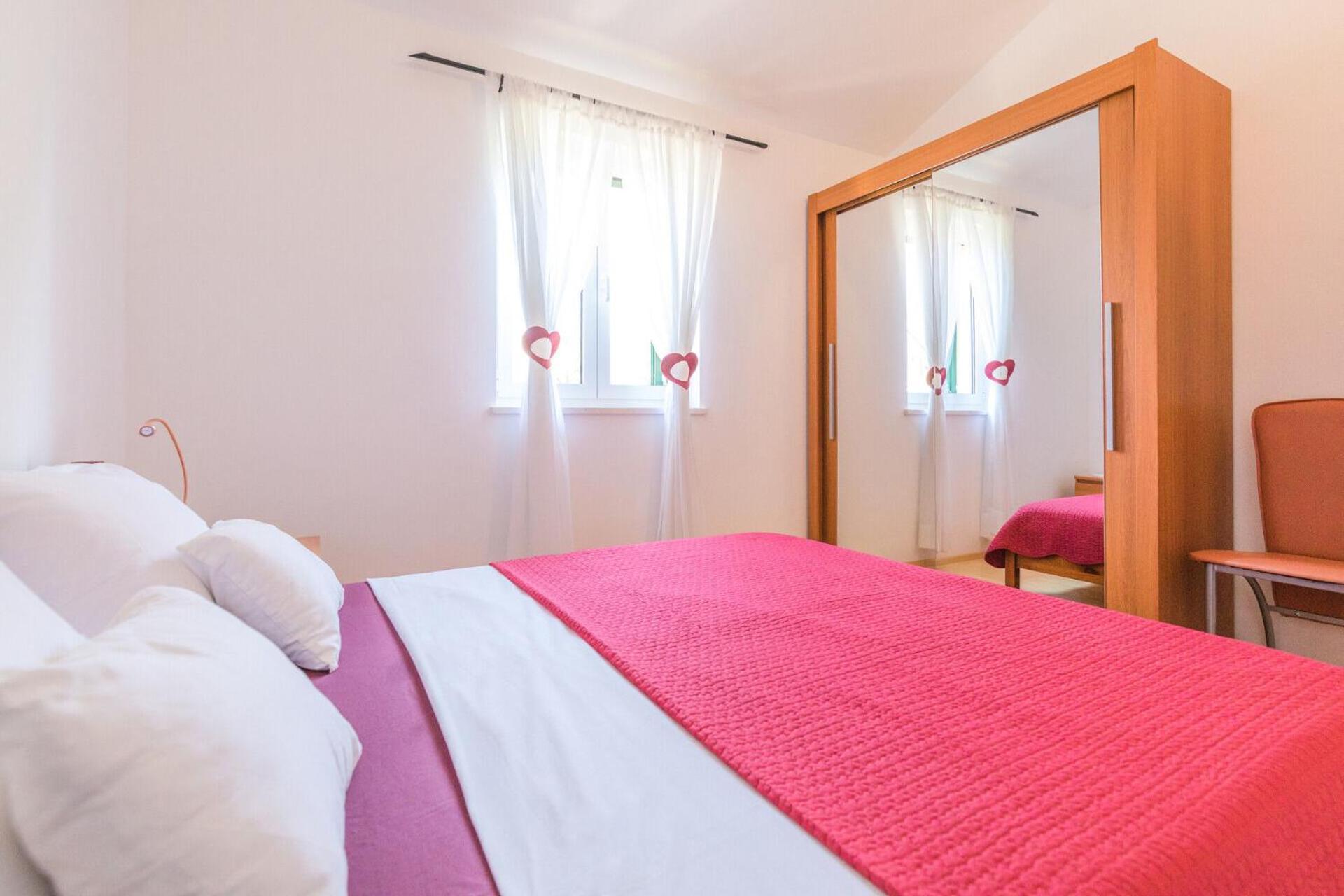 Apartments Seric Vrboska Dış mekan fotoğraf