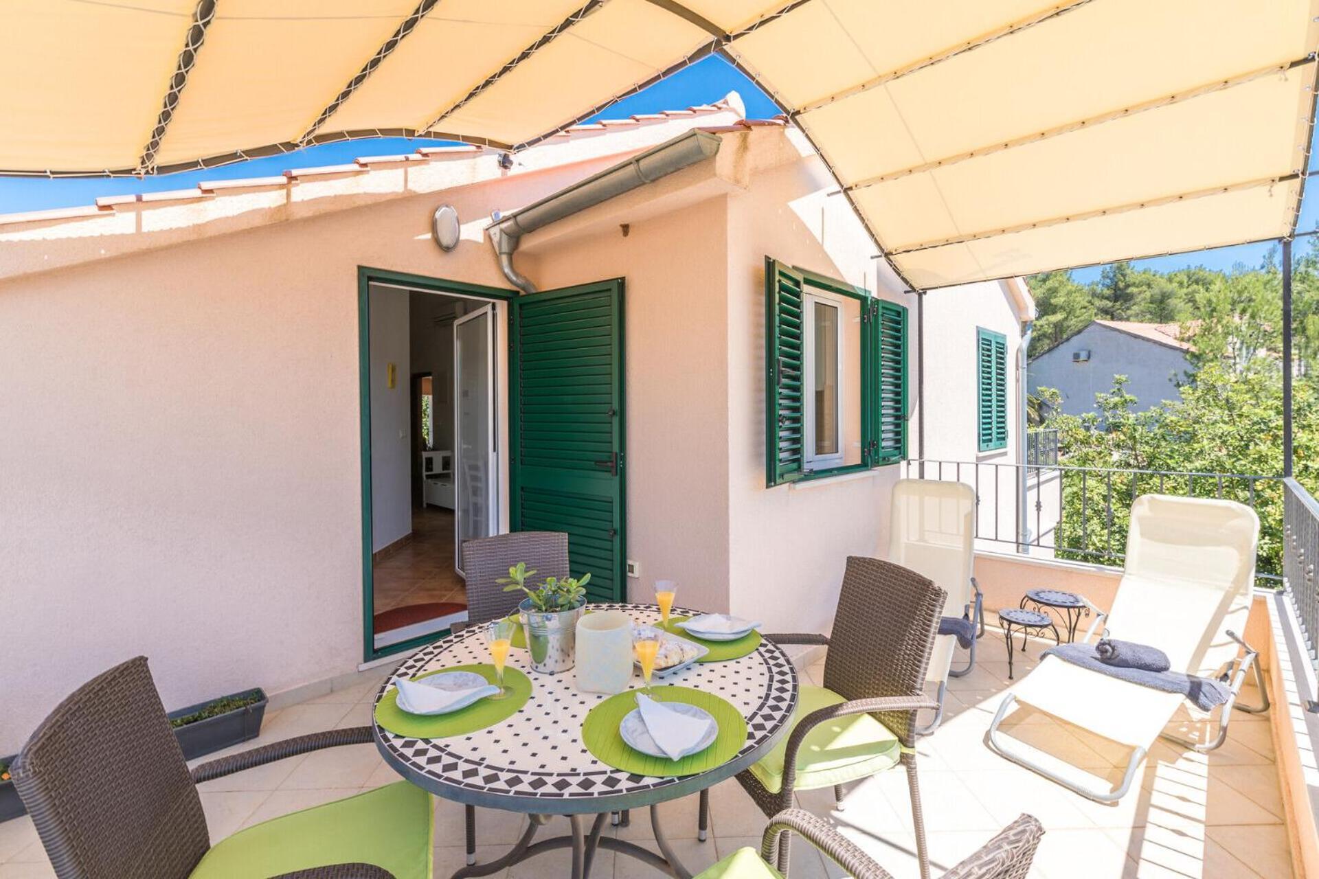 Apartments Seric Vrboska Dış mekan fotoğraf